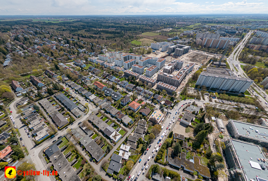 21.04.2023 - Luftbilder von der Baustelle Niederalmstraße 16 in Neuperlach